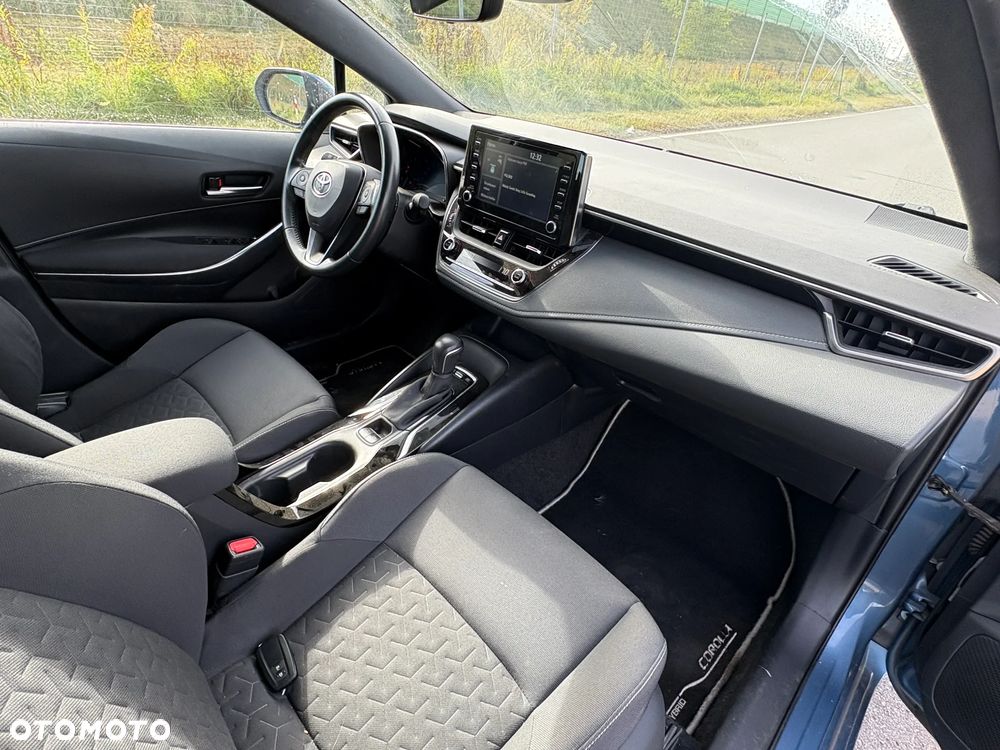Toyota Corolla - 18