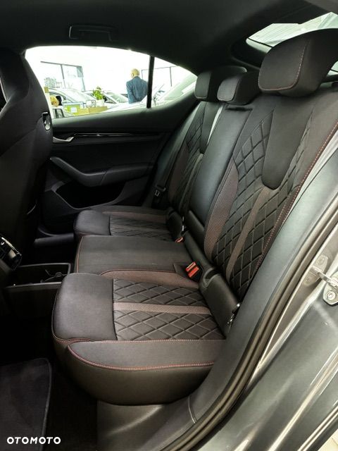 Skoda Octavia 2.0 TSI RS DSG - 13