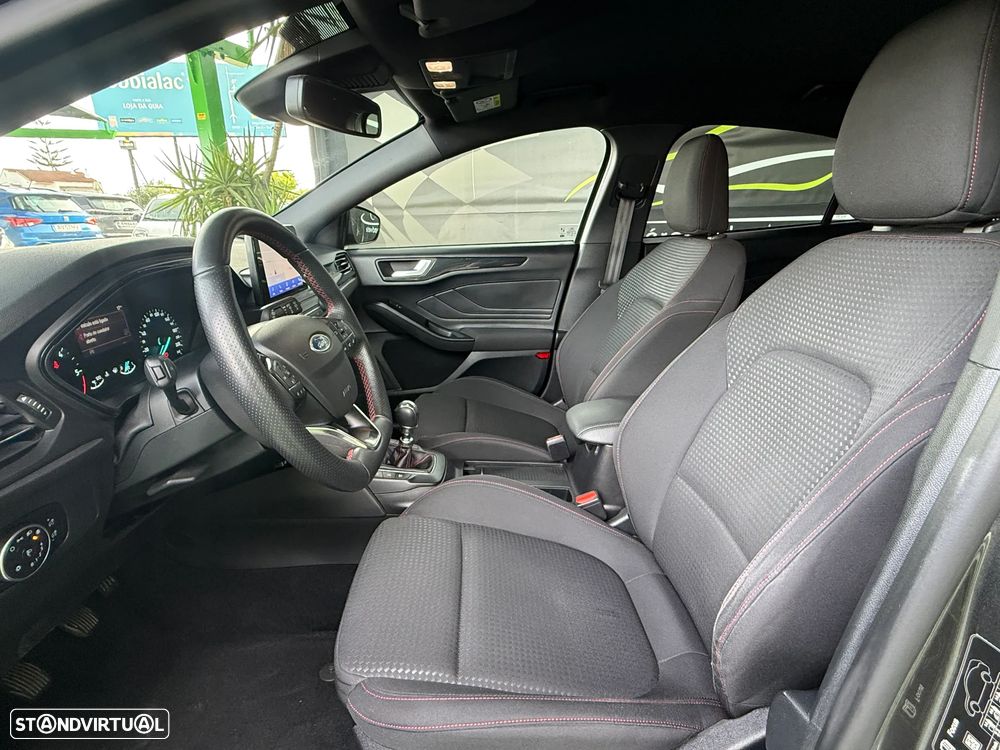 Ford Focus 1.5 TDCi EcoBlue ST-Line - 17