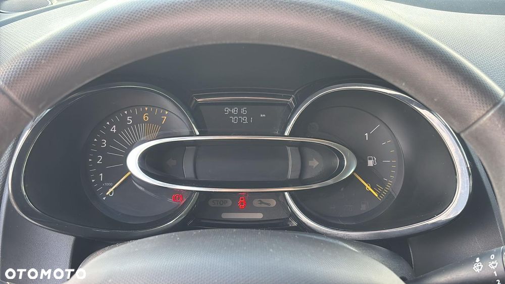Renault Clio 1.2 16V Life - 14