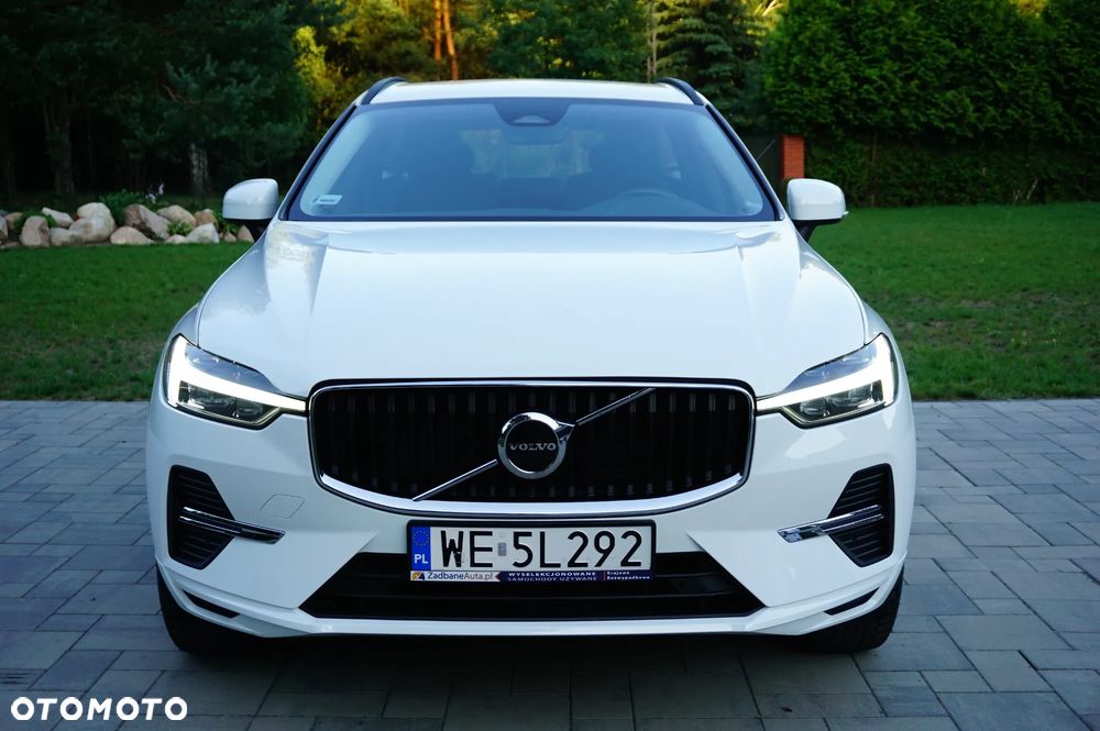 Volvo XC 60 B4 B Momentum Pro - 2