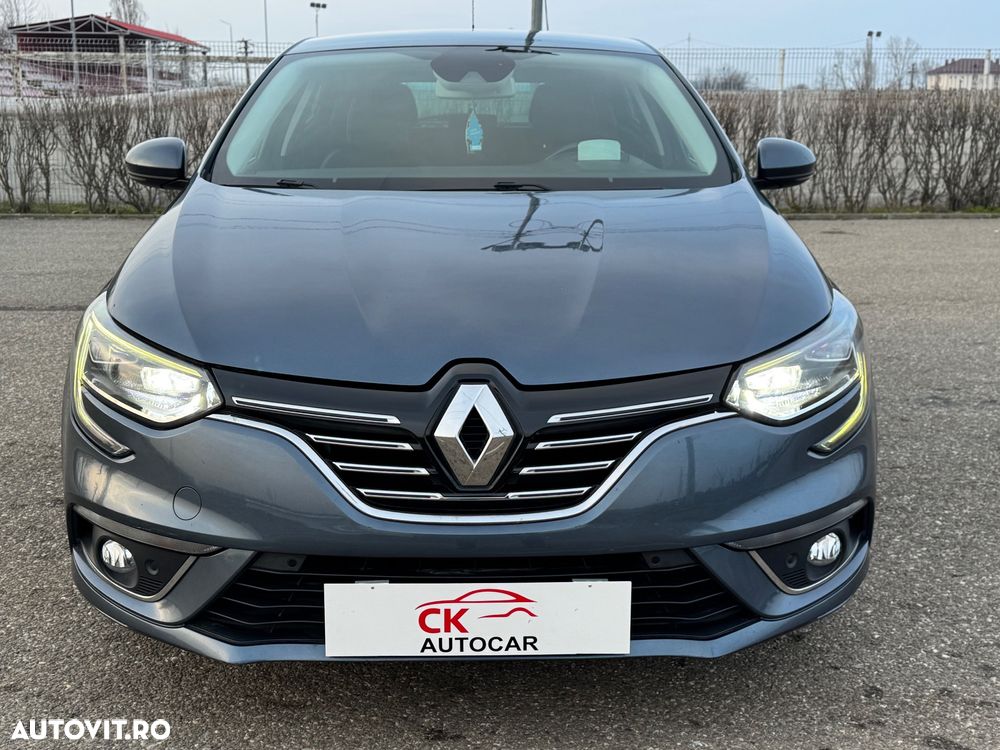 Renault Megane ENERGY dCi 110 Start & Stop Bose Edition - 11