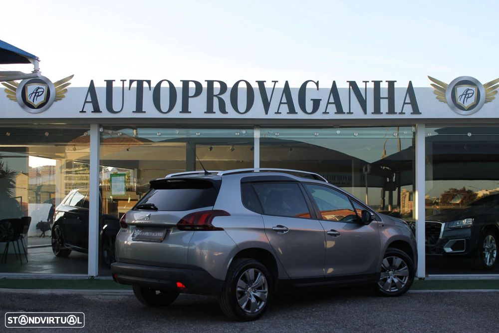 Peugeot 2008 1.6 BlueHDi Style - 21