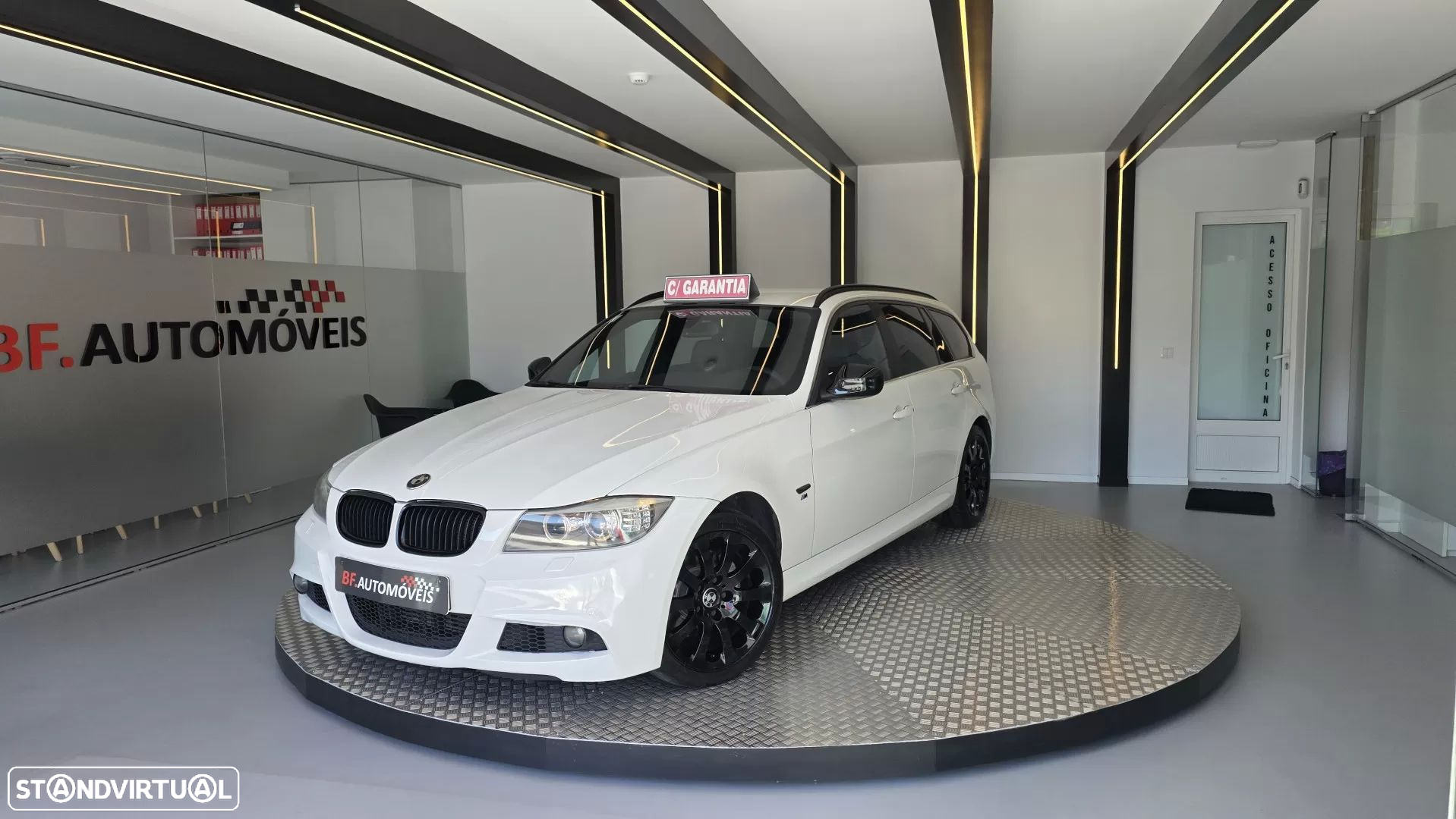 BMW 320 d Touring Pack M - 12