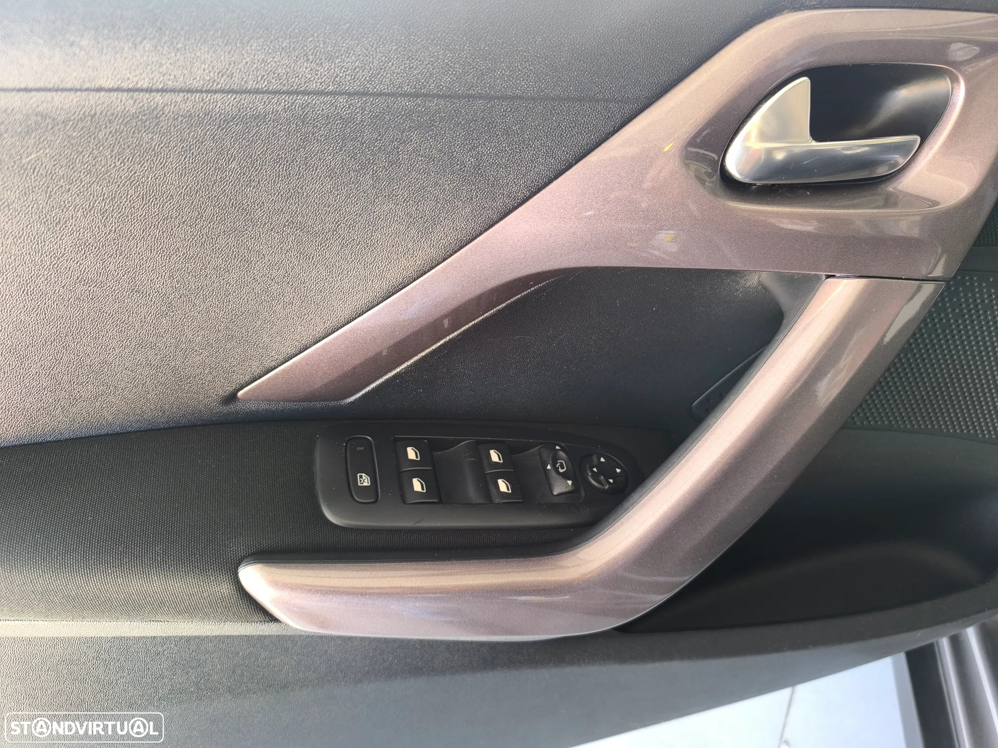 Peugeot 208 1.2 PureTech Allure - 14