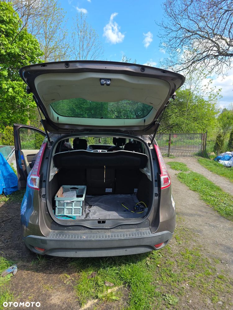 Renault Scenic - 8