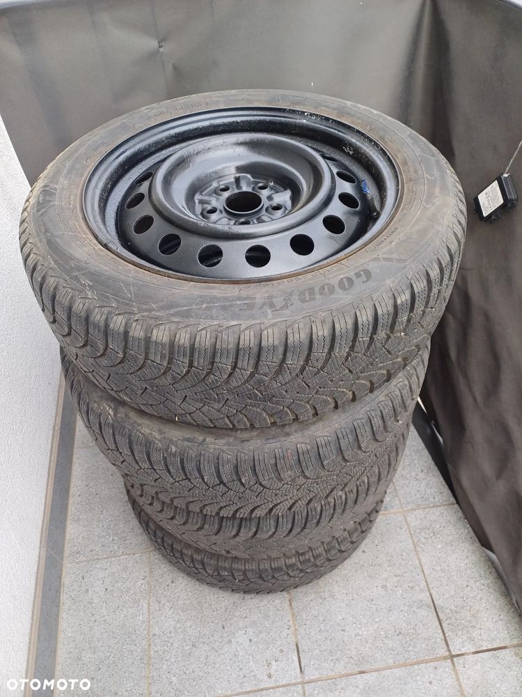 Toyota Avensis 2.0 D-4D - 13