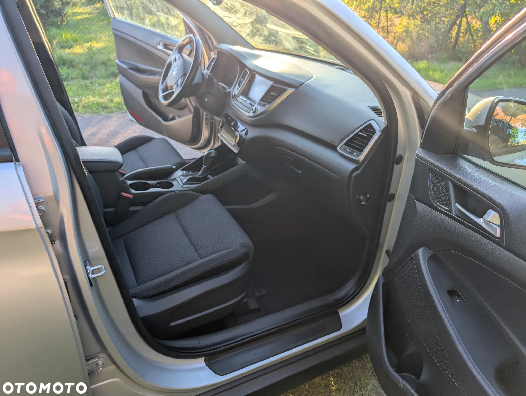 Hyundai Tucson blue 1.7 CRDi 2WD DCT Trend - 28