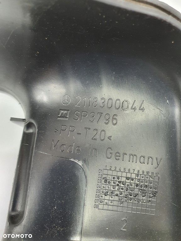 KANAŁ DOLOT POWIETRZA MERCEDES W211 A2118300044 - 2