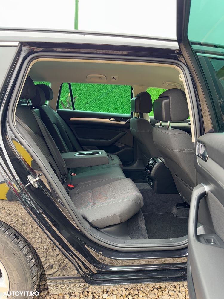 Volkswagen Passat 2.0 TDI DSG (BlueMotion Technology) Comfortline - 13