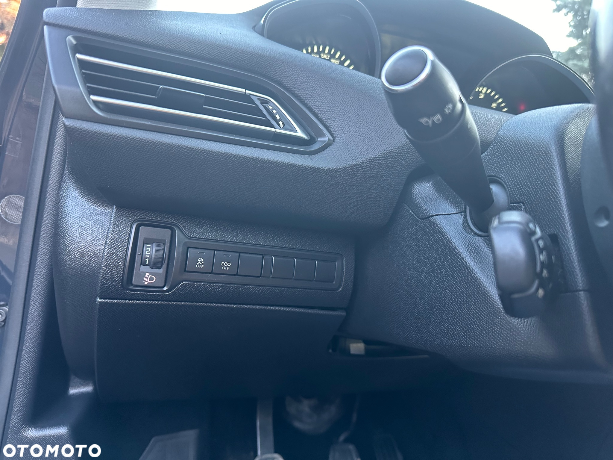 Peugeot 308 SW 1.6 BlueHDi Active S&S - 22