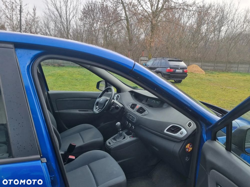 Renault Scenic 1.6 16V 110 Expression - 20