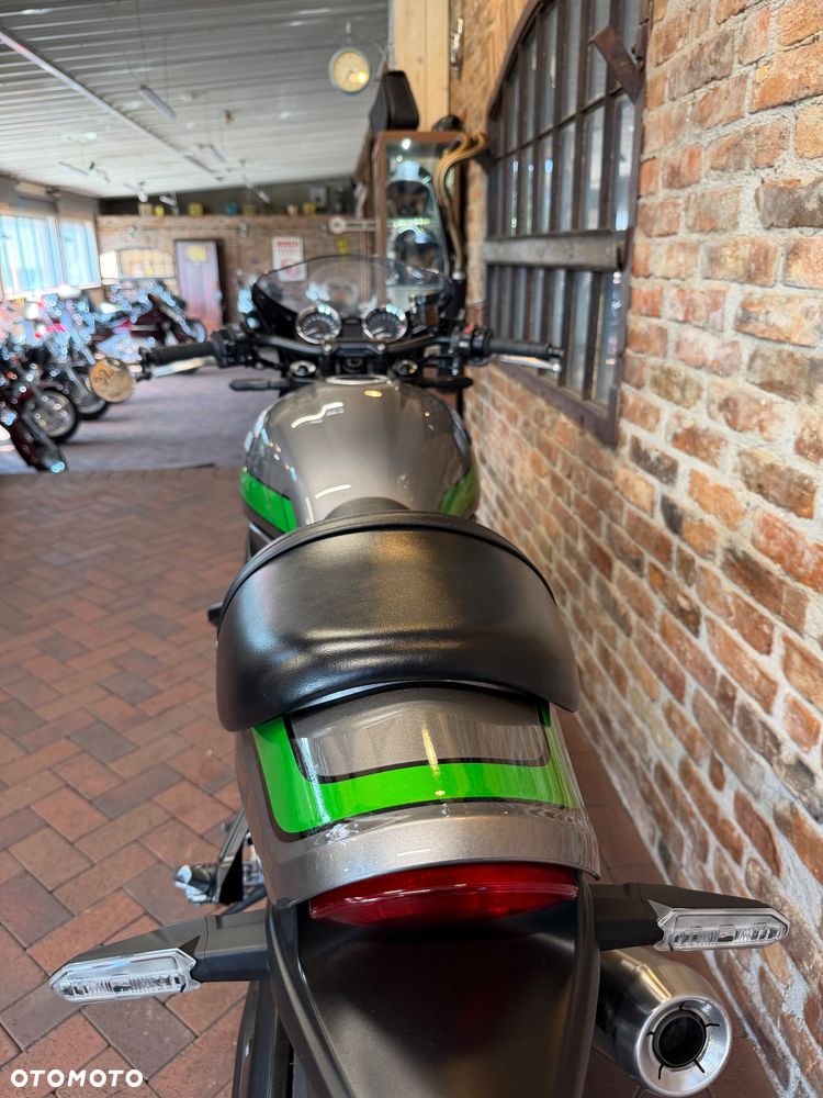 Kawasaki Z 900 RS - 12