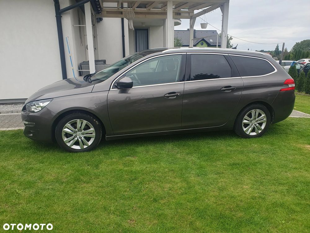 Peugeot 308 1.6 BlueHDi Allure S&S - 12