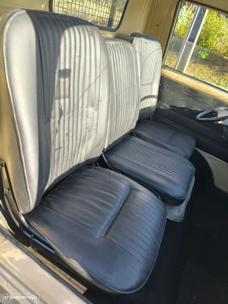Toyota HiAce - 10