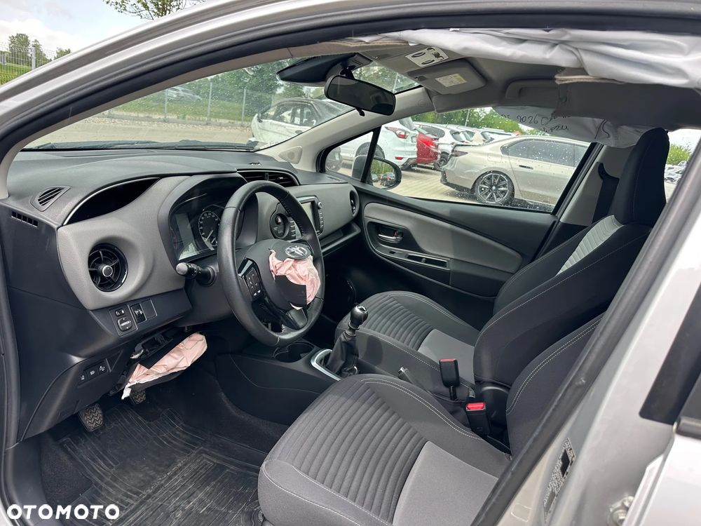 Toyota Yaris - 9