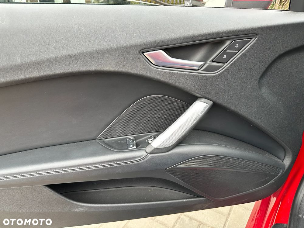 Audi TT Roadster - 7