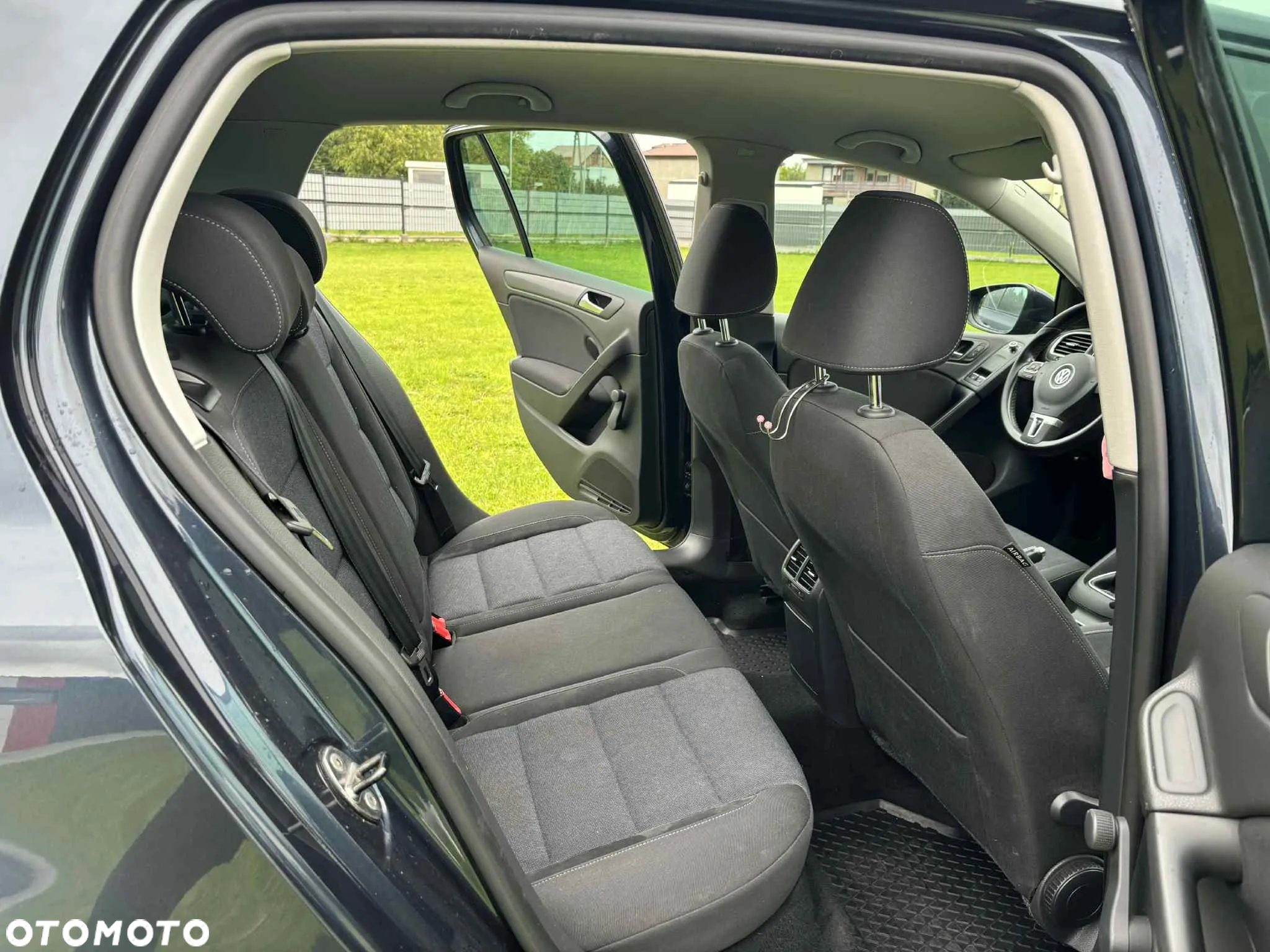 Volkswagen Golf - 11