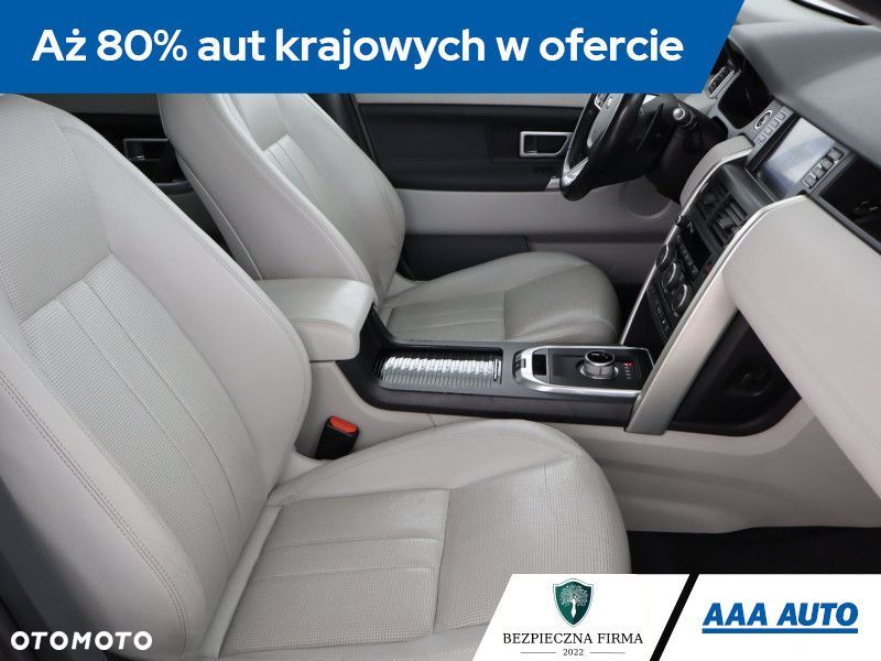 Land Rover Discovery Sport - 11
