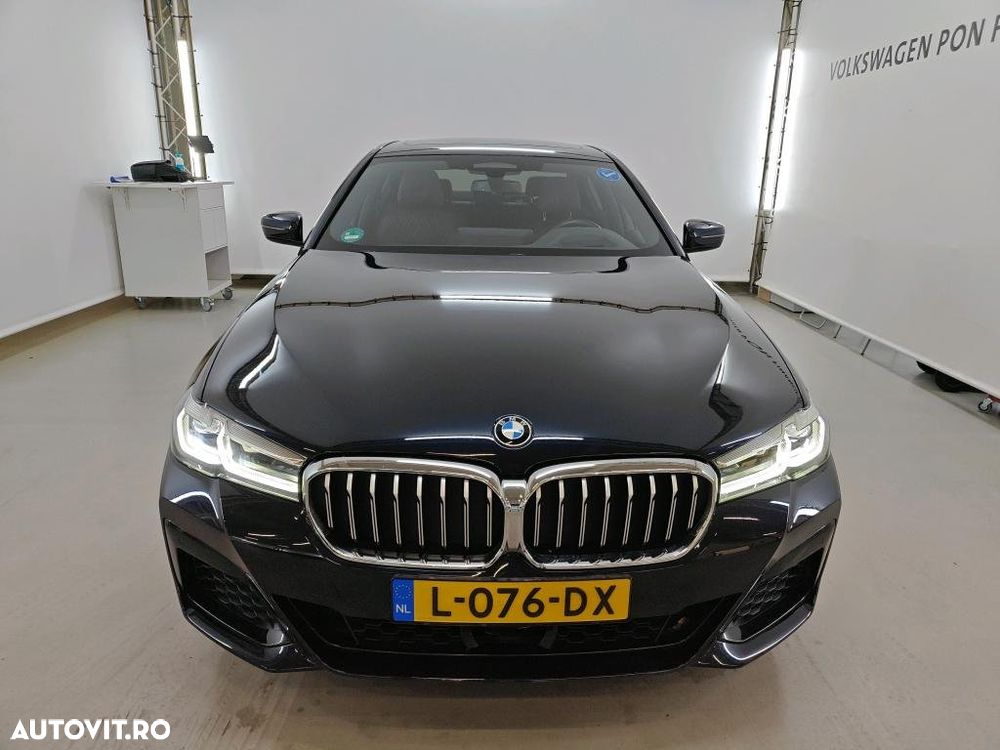 BMW Seria 5 520i Aut. - 8