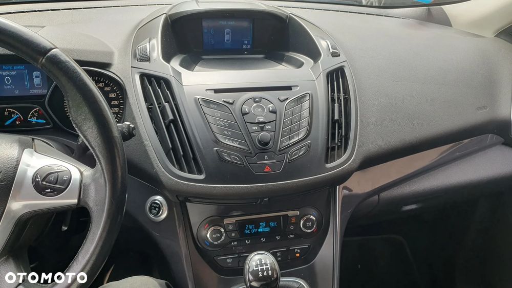 Ford Kuga 2.0 TDCi 2x4 Trend - 9