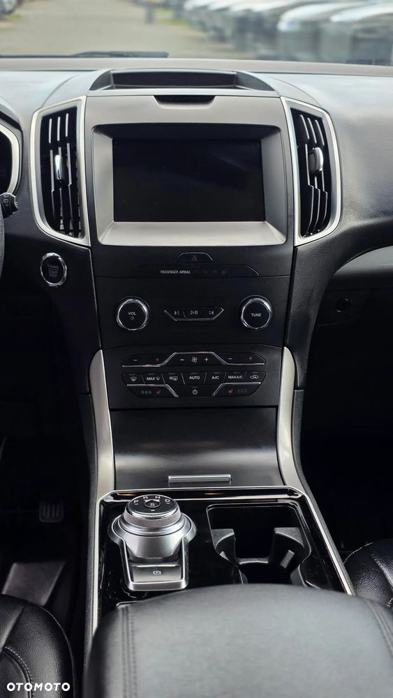 Ford Edge - 6