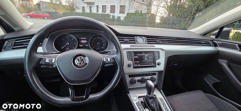 Volkswagen Passat Variant 2.0 TDI DSG (BlueMotion Technology) Comfortline - 17