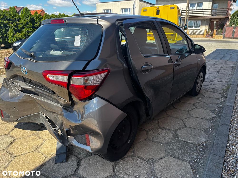 Toyota Yaris - 6