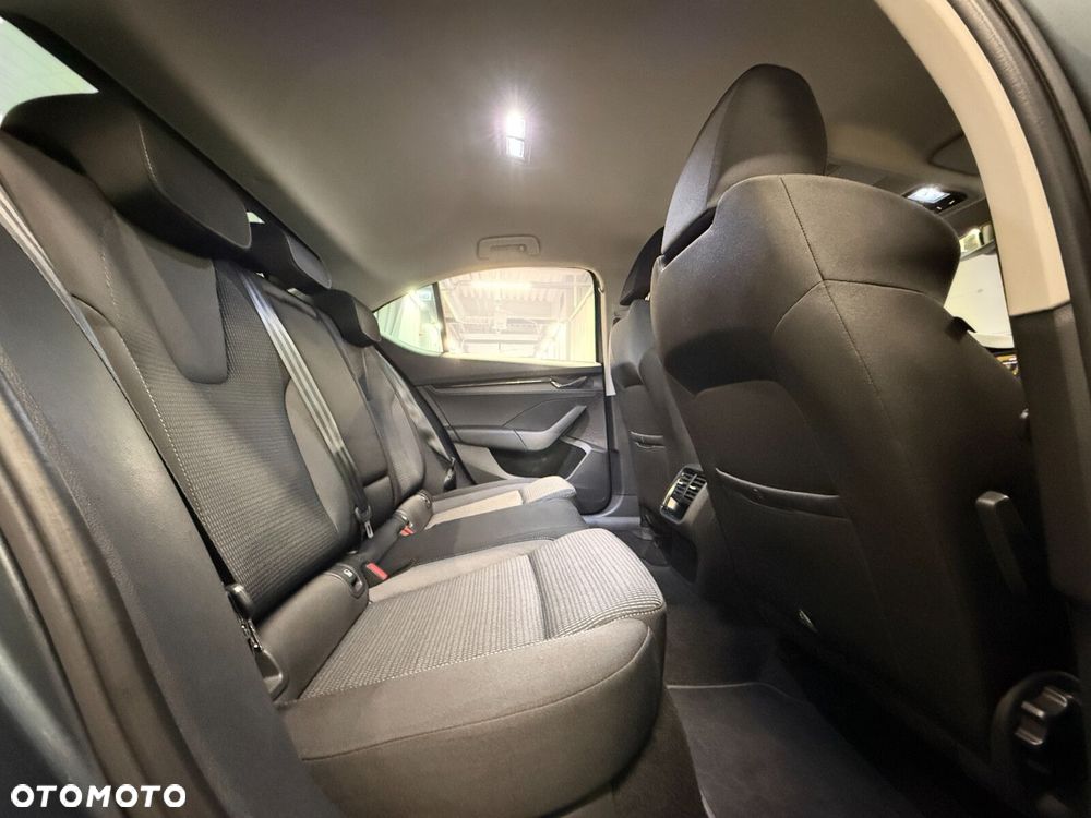 Skoda Octavia 1.5 TSI ACT Ambition - 23