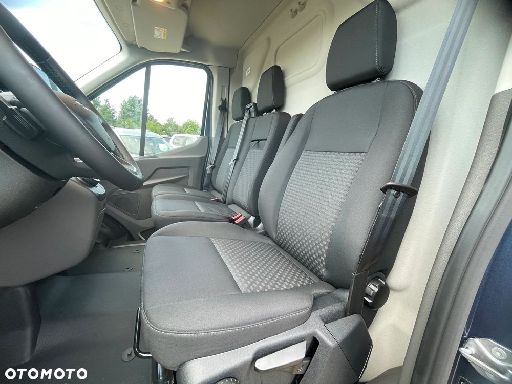 Ford Transit - 18