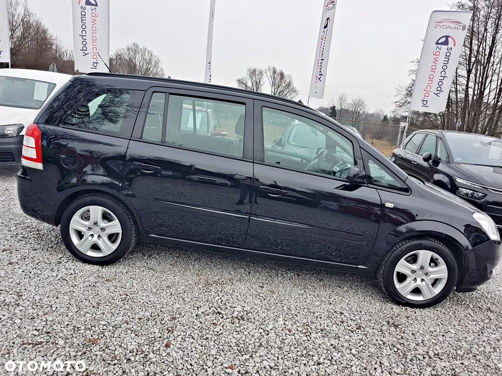 Opel Zafira 1.8 Innovation - 32