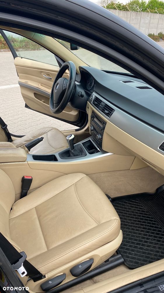 BMW Seria 3 316i - 9