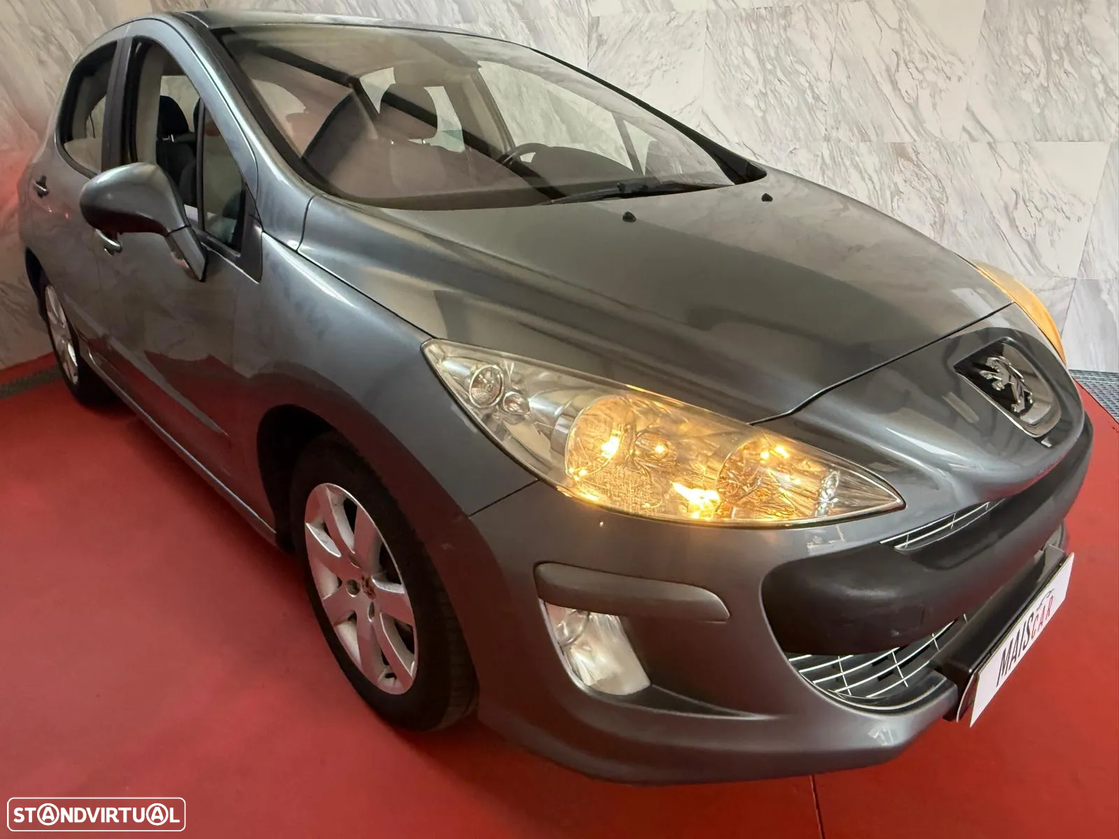 Peugeot 308 1.4 16V Executive - 2
