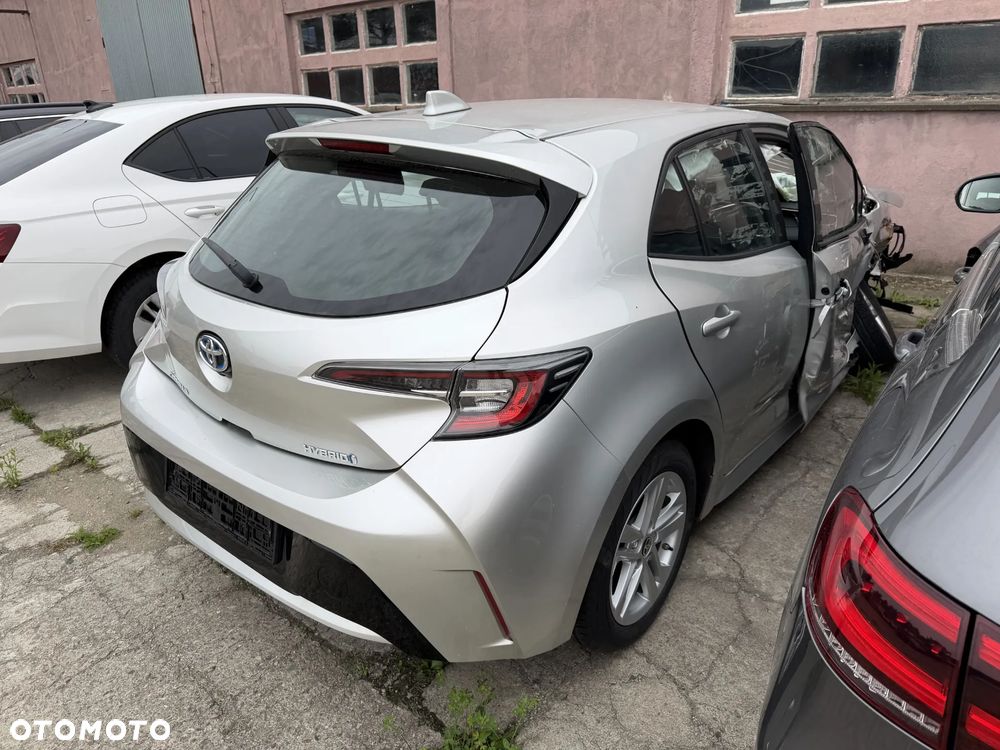 Toyota Corolla 1.8 Business Edition - 6
