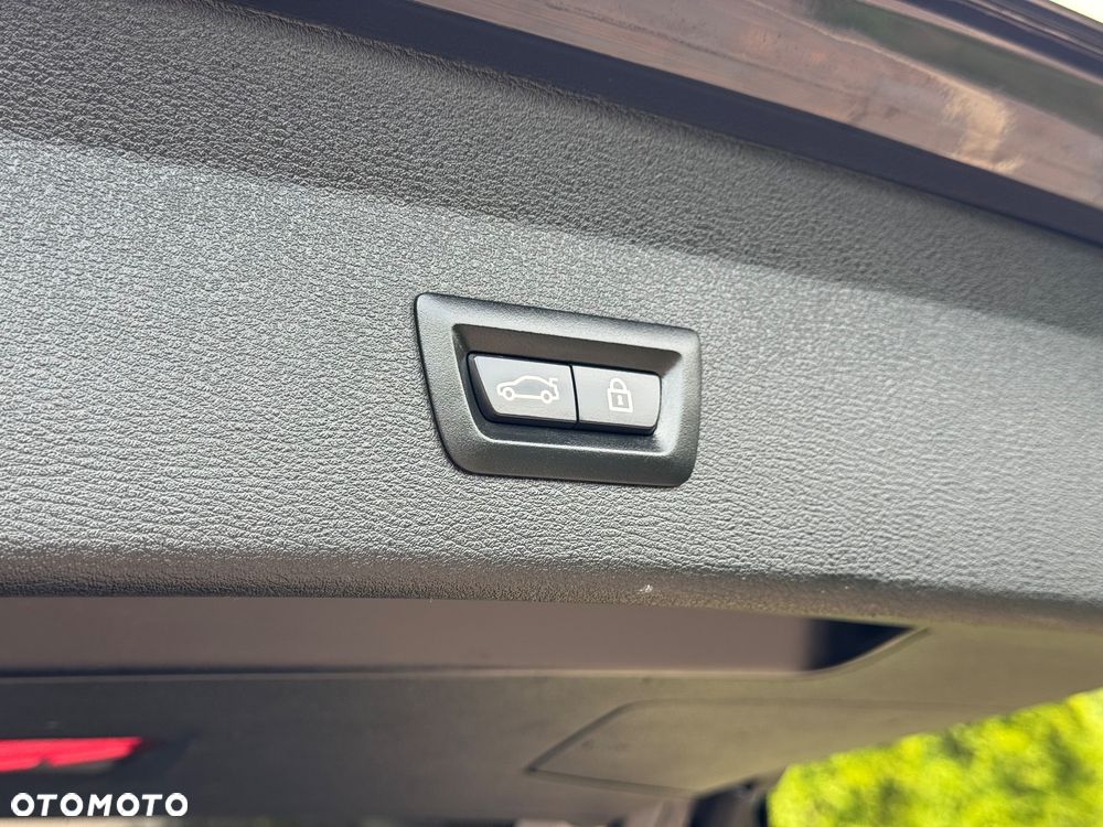 BMW X1 sDrive18d Advantage sport - 40