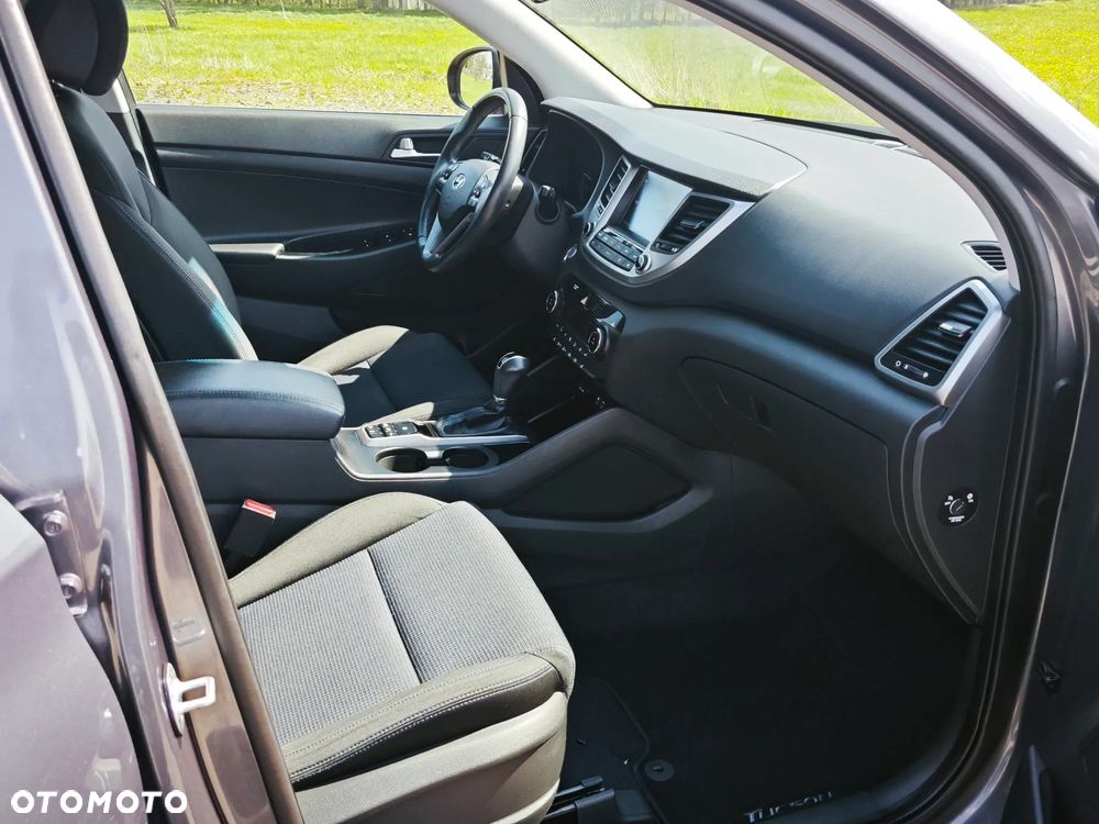 Hyundai Tucson blue 1.7 CRDi 2WD DCT Premium - 15