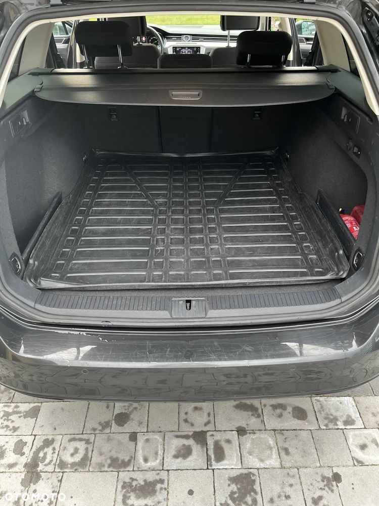 Volkswagen Passat 2.0 TDI BMT Comfortline DSG - 25