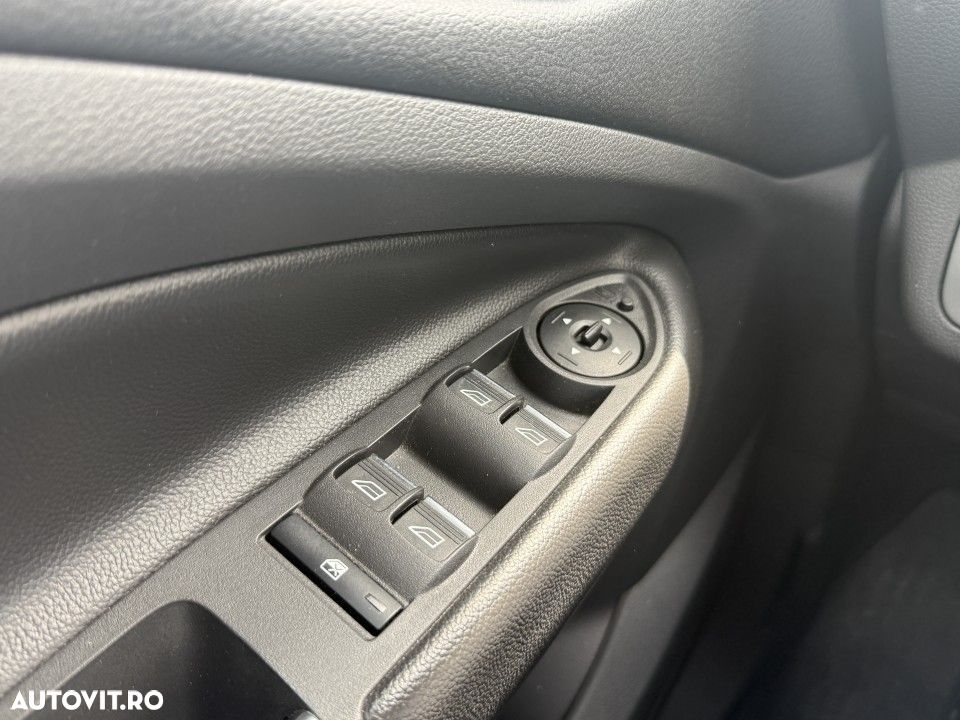 Ford Kuga 2.0 TDCi 4WD Powershift ST-Line - 22