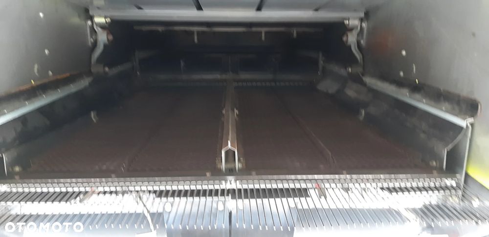 Claas Medion 330 - 14