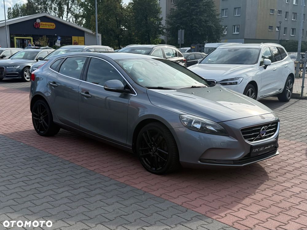 Volvo V40 D4 Drive-E Momentum - 13