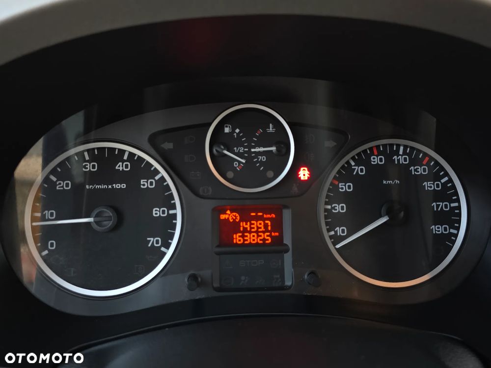 Peugeot Partner Tepee HDi FAP 115 Family - 25