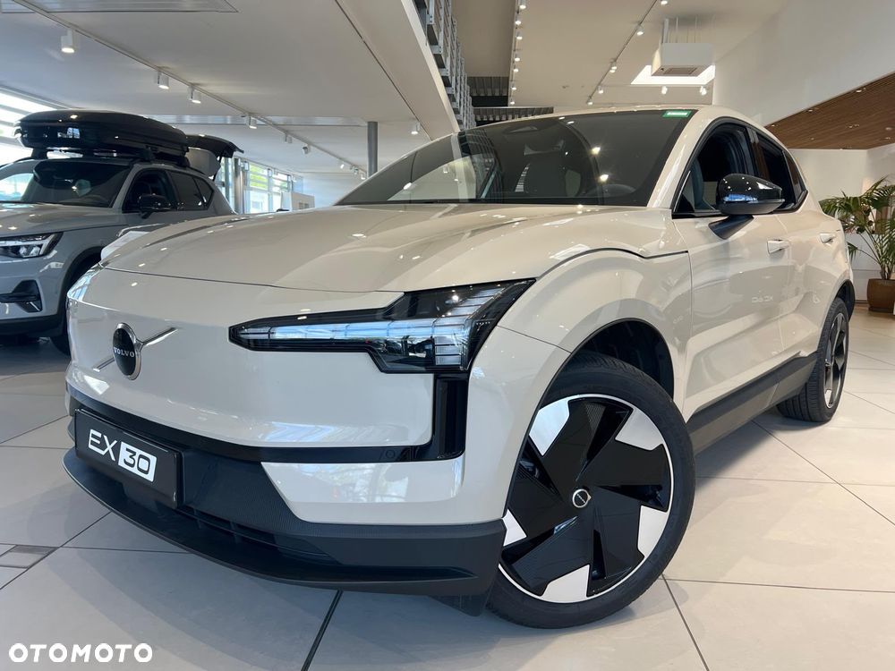 Volvo EX30 69kWh Twin Motor Plus - 12