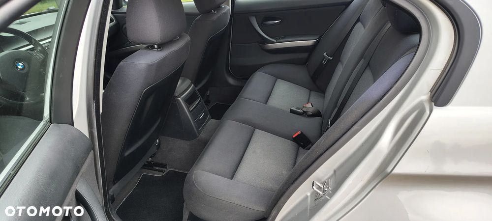 BMW Seria 3 - 14