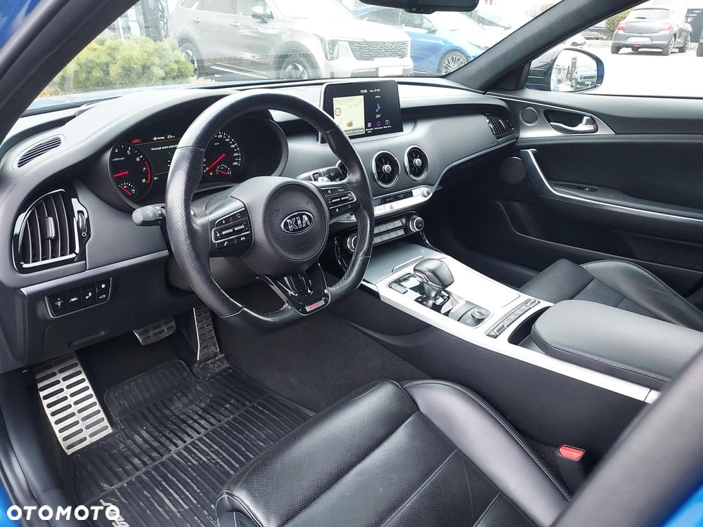 Kia Stinger 17-20 - 9
