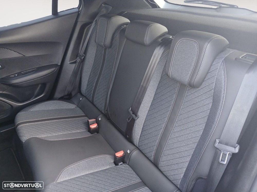 Peugeot 2008 1.2 Allure - 14