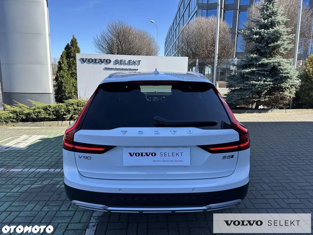 Volvo V90 Cross Country B5 B AWD Ultimate - 11