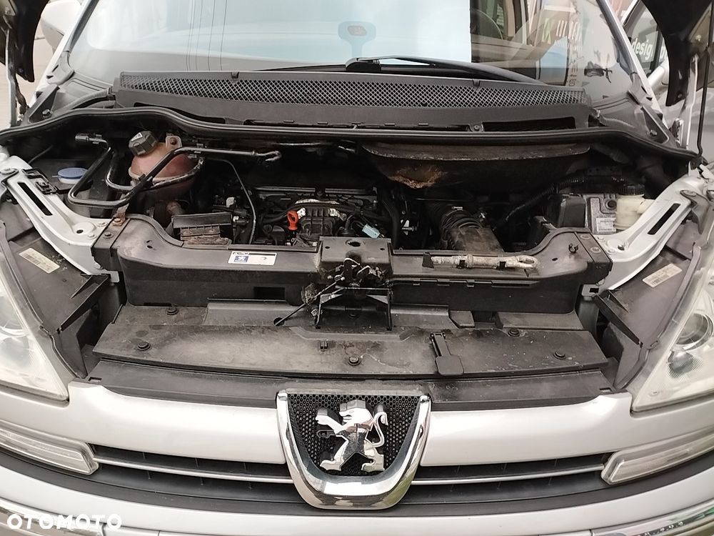 Peugeot 807 HDi 135 Platinum Pullmann - 18