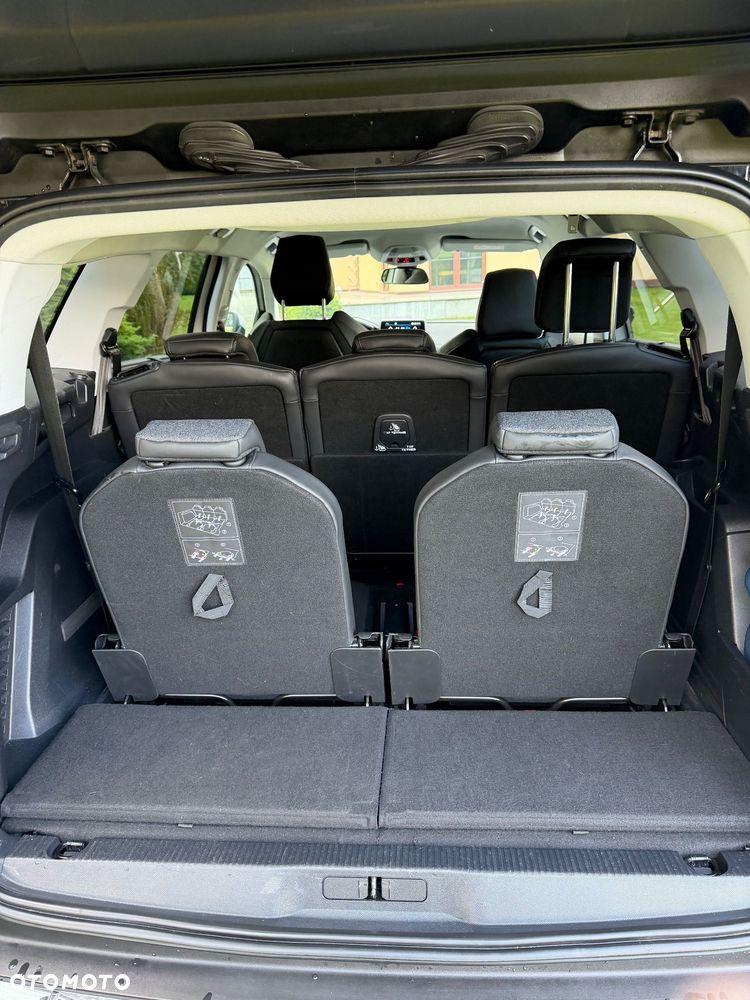 Peugeot 5008 2017 photo 5
