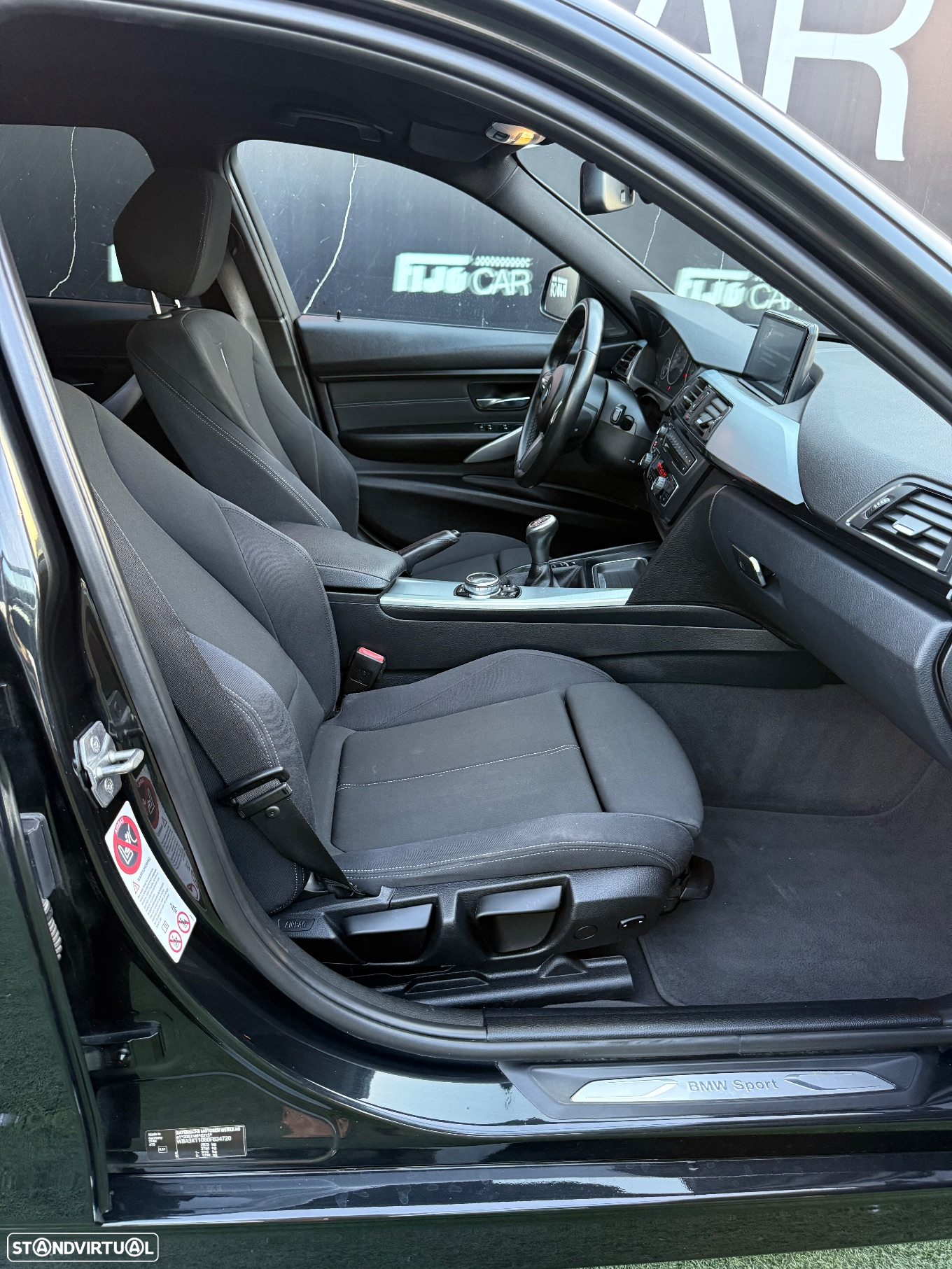 BMW 318 d Touring Pack M - 17