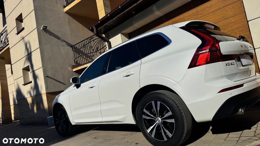 Volvo XC 60 D4 Momentum Pro - 5